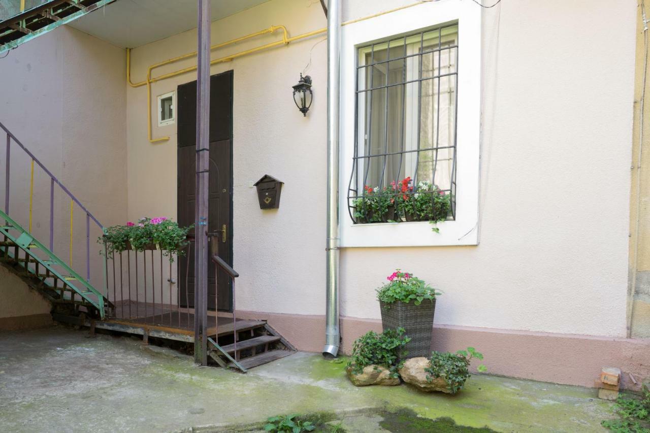 Cozy Apartment On Yevreiska Street 敖德萨 外观 照片